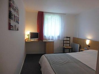 Hostellerie Des Enclos Guimiliau エクステリア 写真